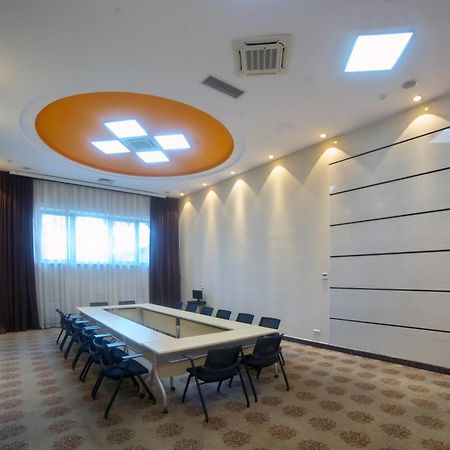 Grand Voyage Hotel Almati Kültér fotó