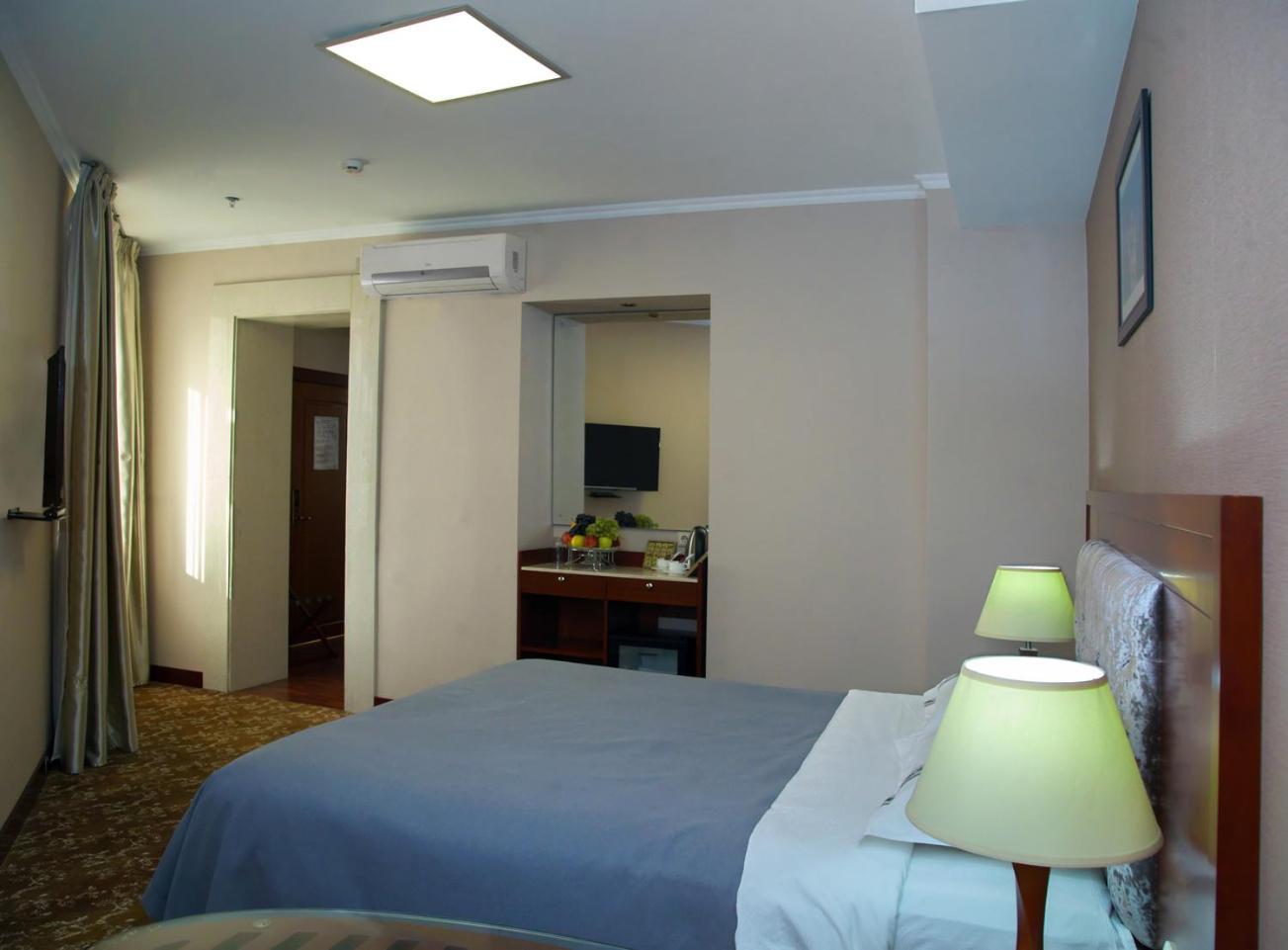 Grand Voyage Hotel Almati Kültér fotó