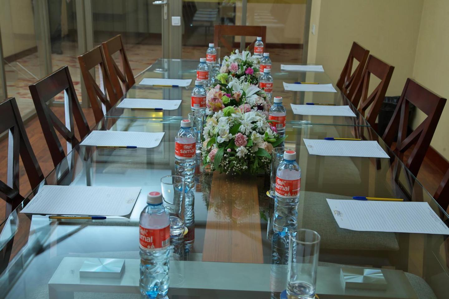 Grand Voyage Hotel Almati Kültér fotó