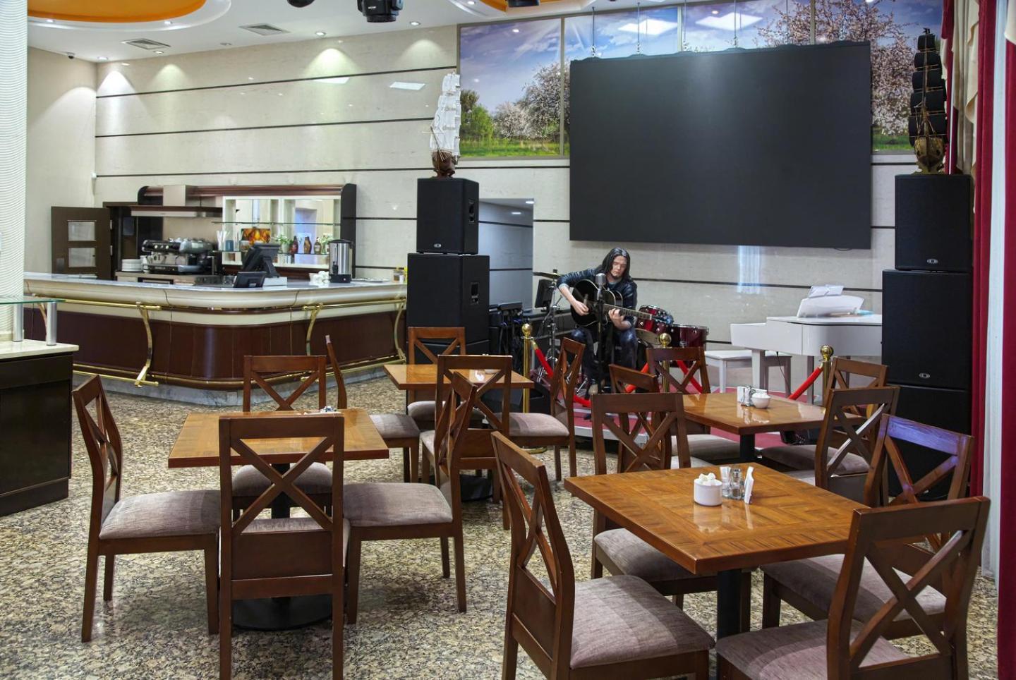 Grand Voyage Hotel Almati Kültér fotó