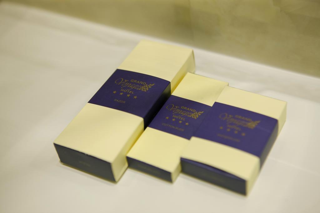 Grand Voyage Hotel Almati Kültér fotó